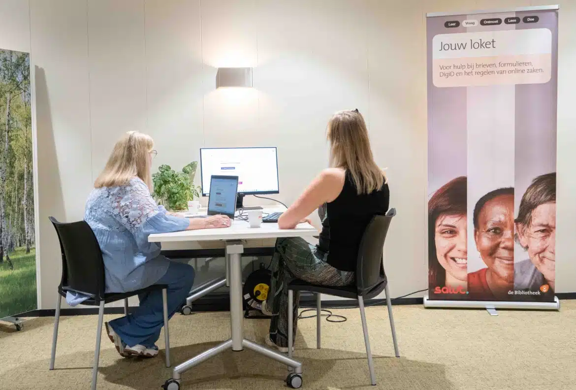 Nieuws artikel Nieuwe openingstijden Jouw Loket kom langs voor hulp bij brieven, formulieren en digitale zaken